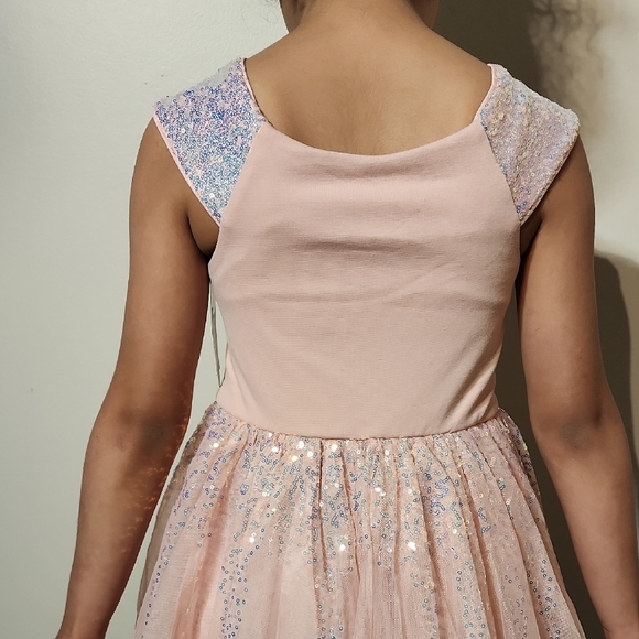 Pink Ballet-Inspired Dance Costume with Sparkling Bodice - Picture 5 of 8